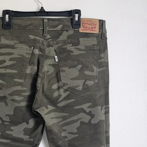 Levi's Camouflage Ankle Skinny Jeans - Picture 7 of 11